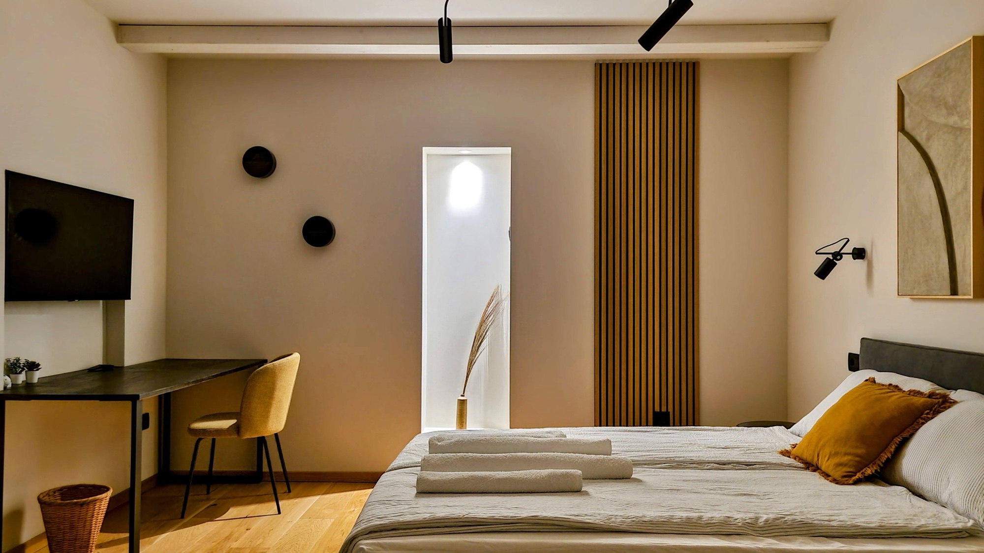 Bedroom 1 — king bed