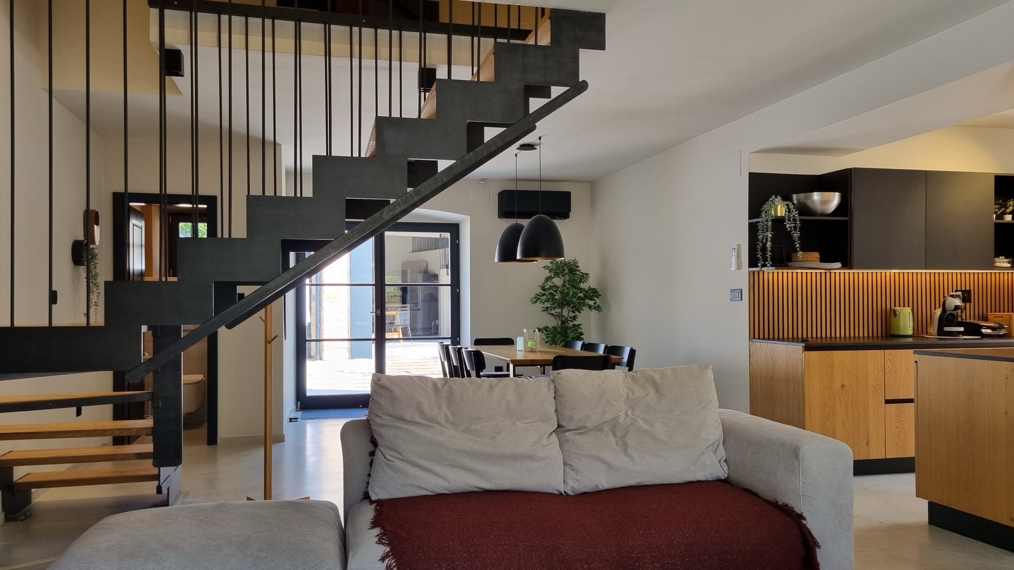 Villa Qualia living room